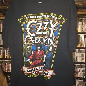 Ozzy Ozbourne T-Shirt size Large